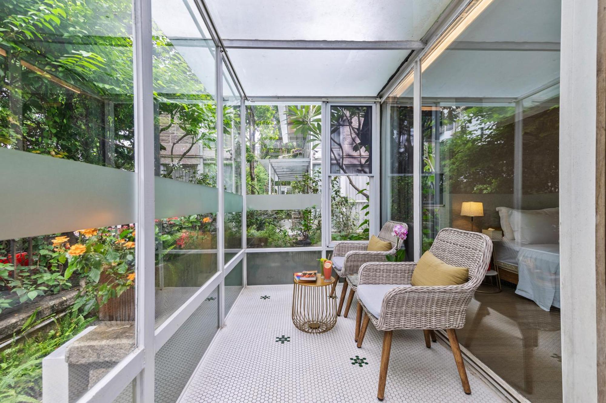 Shenzhen No'6 Garden Villa --French Window With Garden View,Close To Sea World &Shekou Ferry Port &K11 Ecoast &Subway Nearby ,Offer Western Food And Coffee &English Speaking With Tour Services Dış mekan fotoğraf
