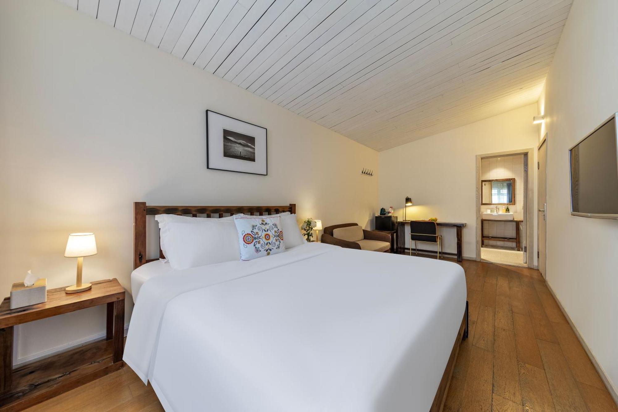 Shenzhen No'6 Garden Villa --French Window With Garden View,Close To Sea World &Shekou Ferry Port &K11 Ecoast &Subway Nearby ,Offer Western Food And Coffee &English Speaking With Tour Services Dış mekan fotoğraf