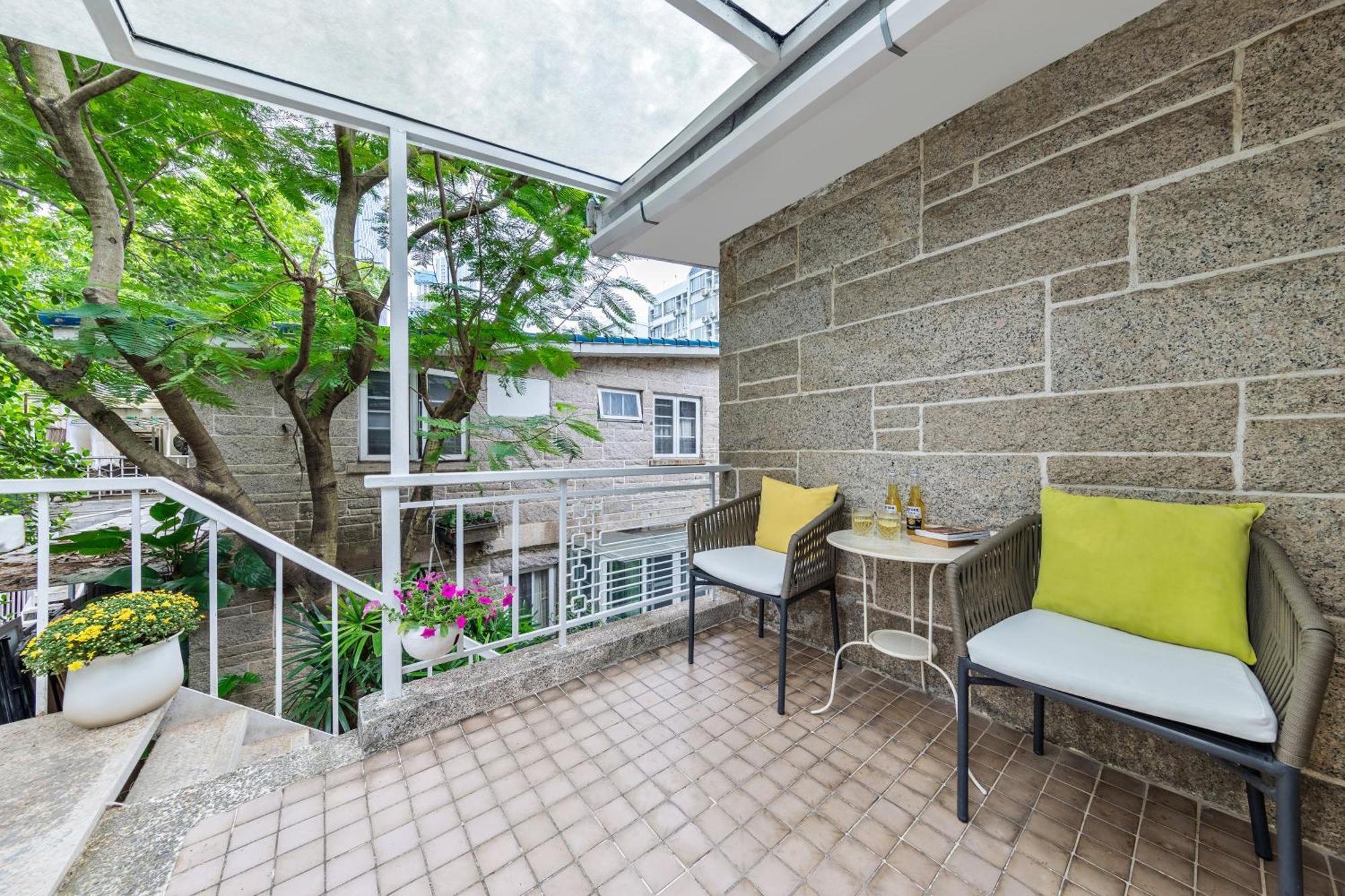 Shenzhen No'6 Garden Villa --French Window With Garden View,Close To Sea World &Shekou Ferry Port &K11 Ecoast &Subway Nearby ,Offer Western Food And Coffee &English Speaking With Tour Services Dış mekan fotoğraf