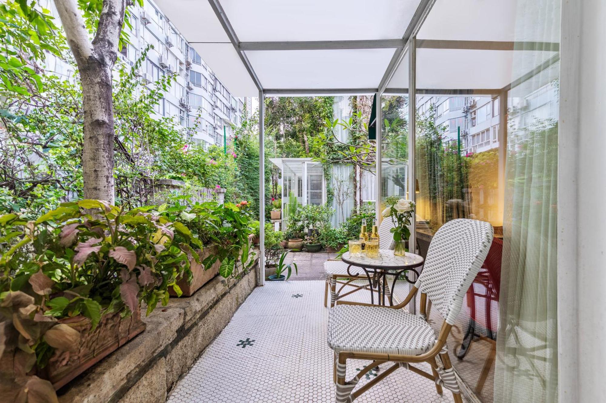 Shenzhen No'6 Garden Villa --French Window With Garden View,Close To Sea World &Shekou Ferry Port &K11 Ecoast &Subway Nearby ,Offer Western Food And Coffee &English Speaking With Tour Services Dış mekan fotoğraf