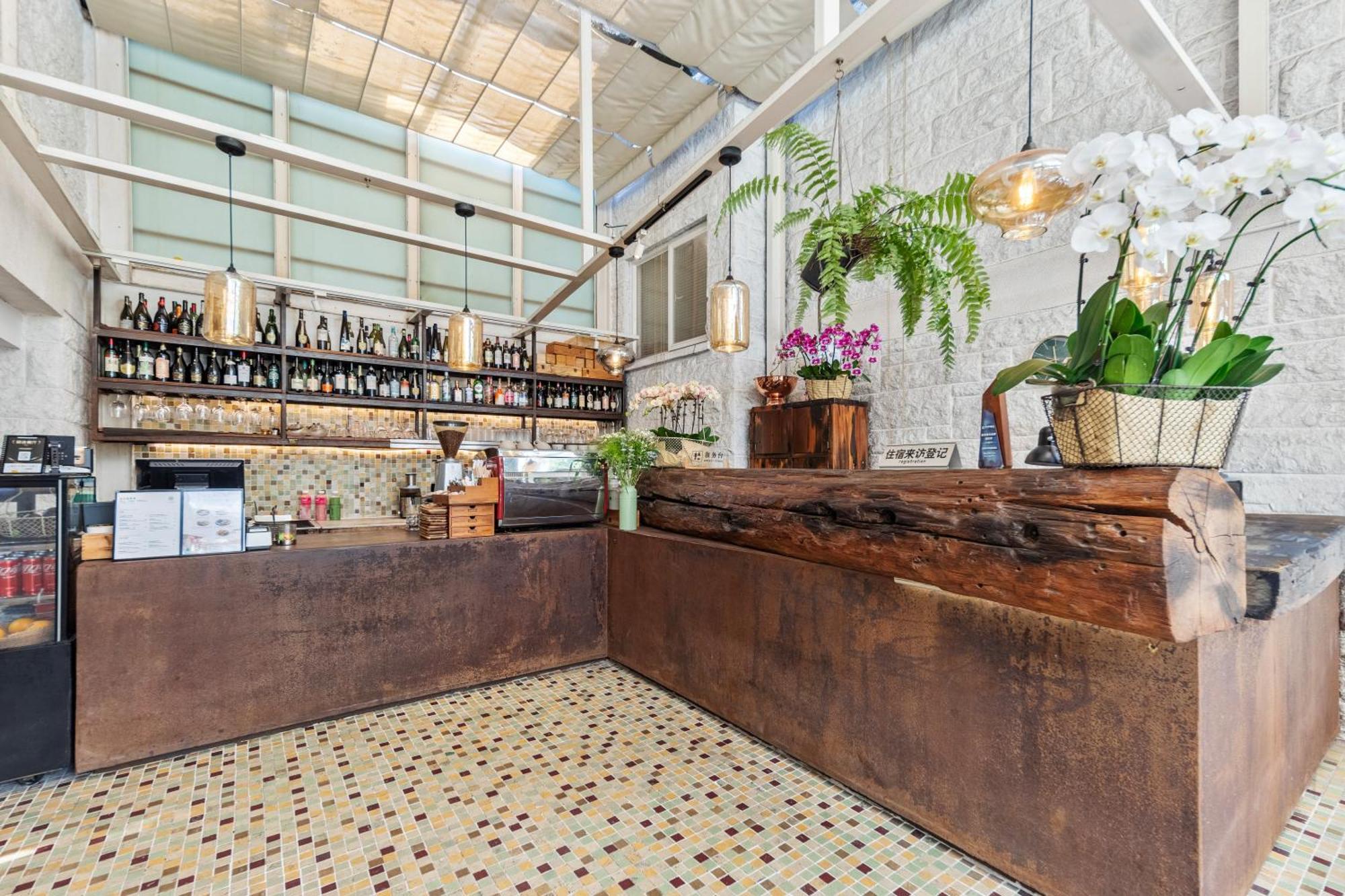 Shenzhen No'6 Garden Villa --French Window With Garden View,Close To Sea World &Shekou Ferry Port &K11 Ecoast &Subway Nearby ,Offer Western Food And Coffee &English Speaking With Tour Services Dış mekan fotoğraf
