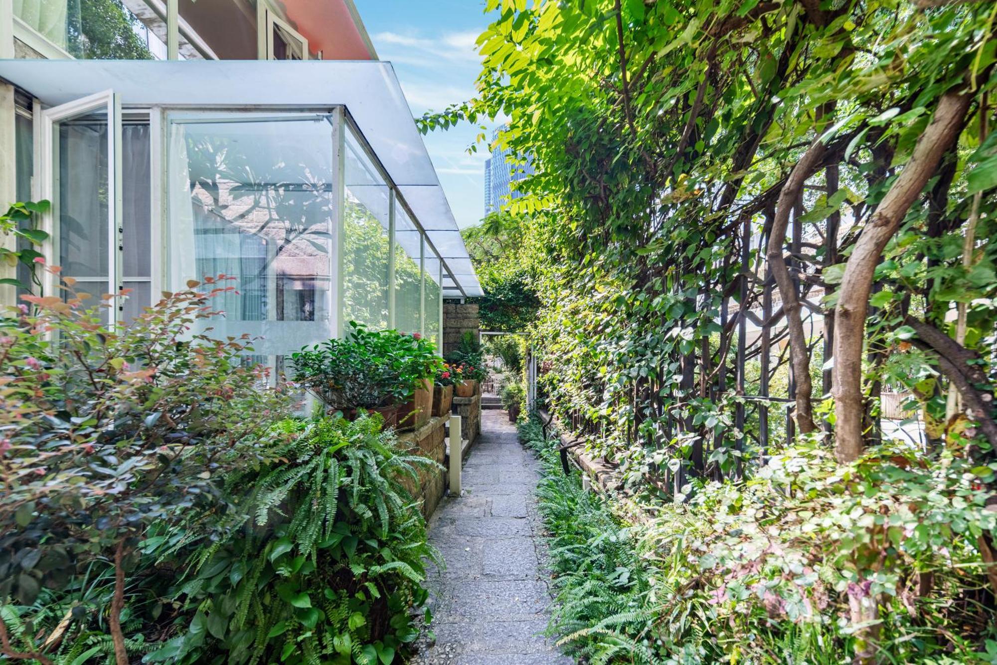 Shenzhen No'6 Garden Villa --French Window With Garden View,Close To Sea World &Shekou Ferry Port &K11 Ecoast &Subway Nearby ,Offer Western Food And Coffee &English Speaking With Tour Services Dış mekan fotoğraf